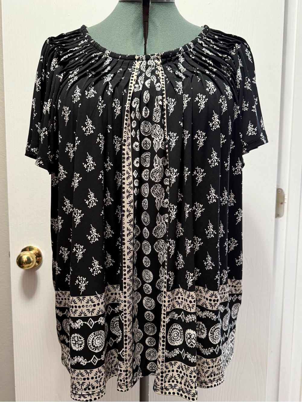 Style & Co Women's Plus Size Short Sleeve Peasant Top Black & White Size 3X